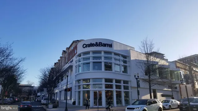 $399,900 | 1301 North Courthouse Road, Unit 705, Arlington, VA 22201