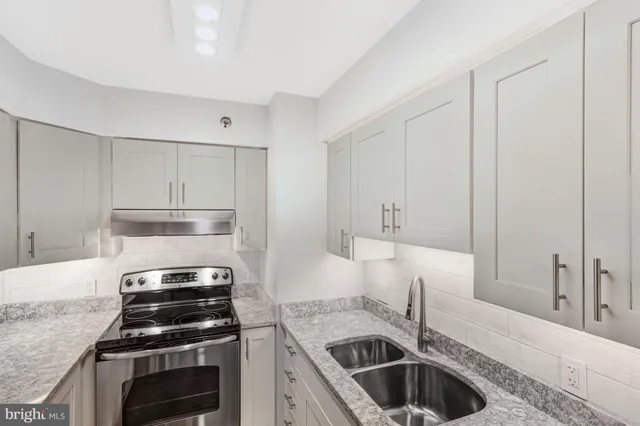 $399,900 | 1301 North Courthouse Road, Unit 705, Arlington, VA 22201