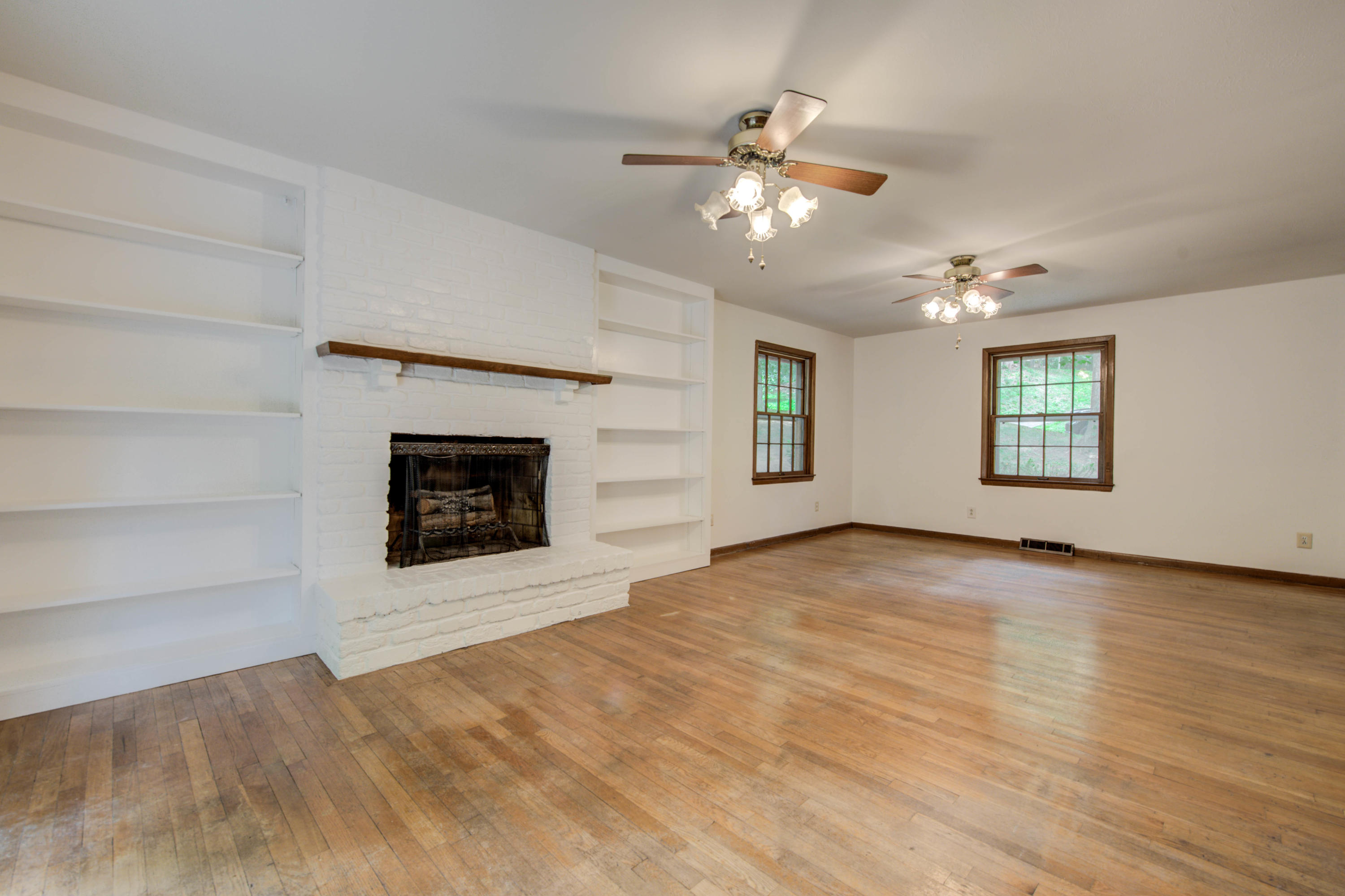 119 Newridge Road Oak Ridge, TN 37830 - Photo 9 of 34 8