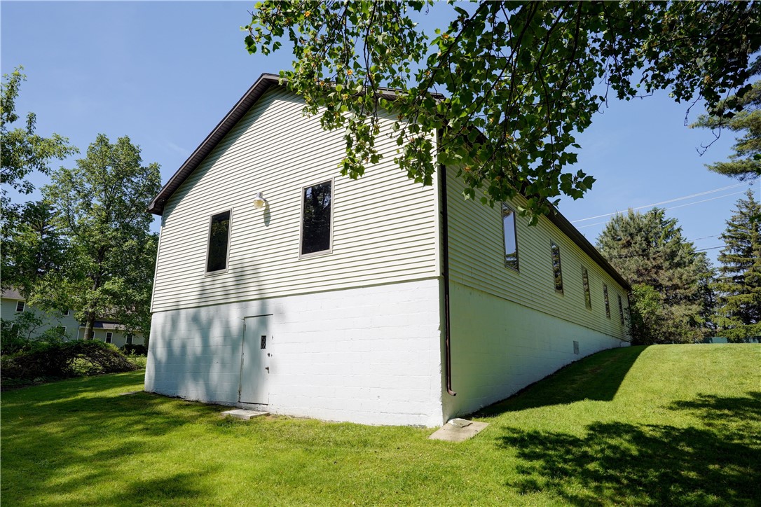 610 Webster Road Webster, NY 14580 - Photo 22 of 28