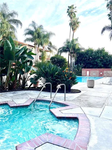 $2,450 | 400 North Acacia Avenue, Unit A17, Fullerton, CA 92831