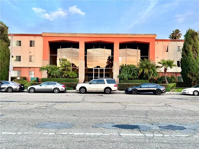 $2,450 | 400 North Acacia Avenue, Unit A17, Fullerton, CA 92831