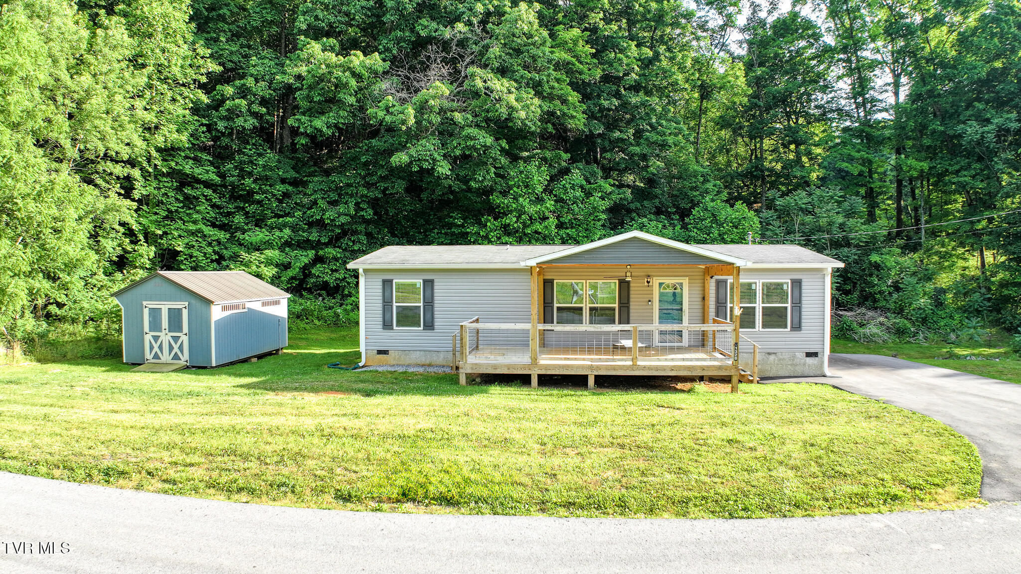 1320 Sugar Bowl Road Chuckey, TN 37641 - Photo 6 of 44 Front Exterior