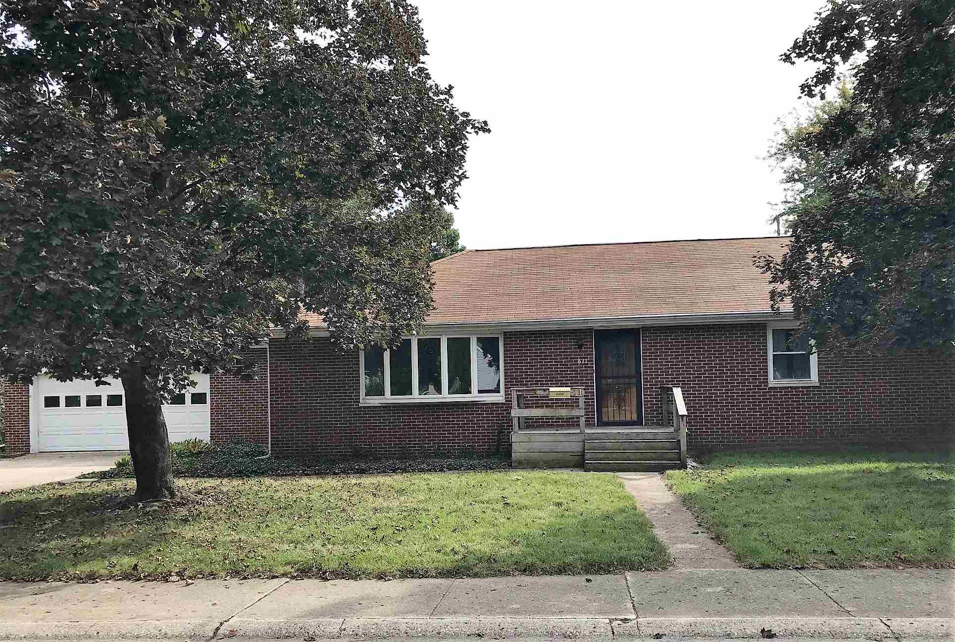 611 West 9th Street Rochester, IN 46975 - Photo 1 of 26