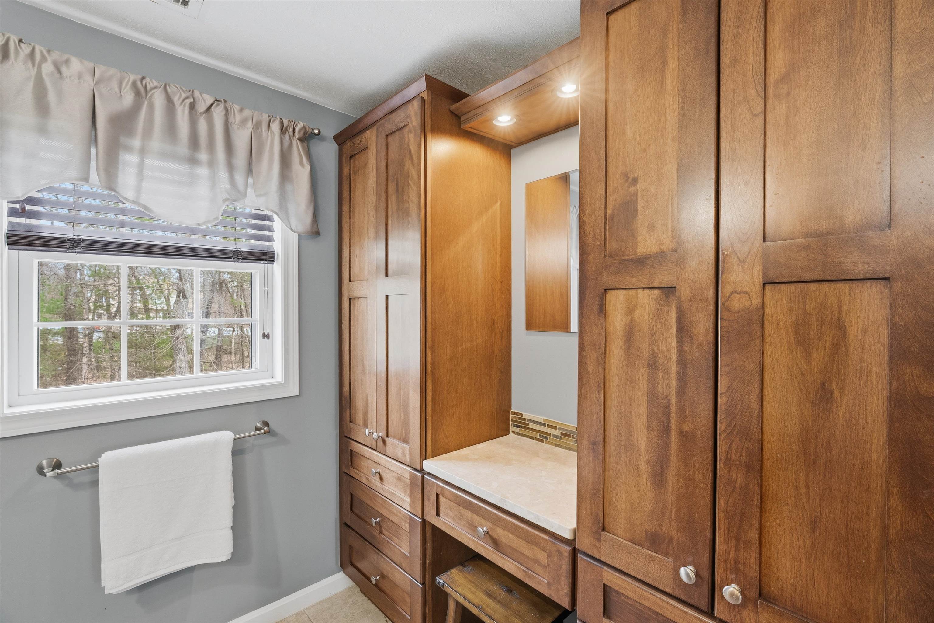 14 Buckhide Road Windham, NH 03087 - Photo 21 of 37