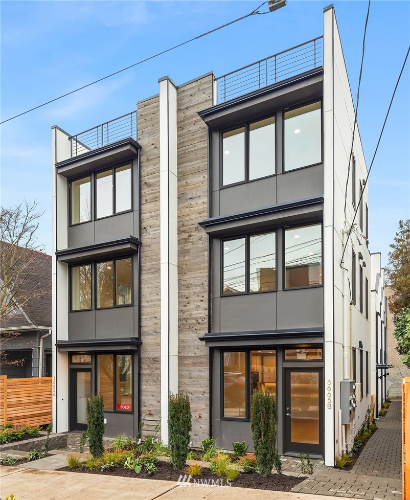 3665 Interlake Avenue North, Unit B Seattle, WA 98103 - Photo 2 of 18