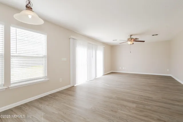 $2,245 | 683 Southland Lane, Orange Park, FL 32065