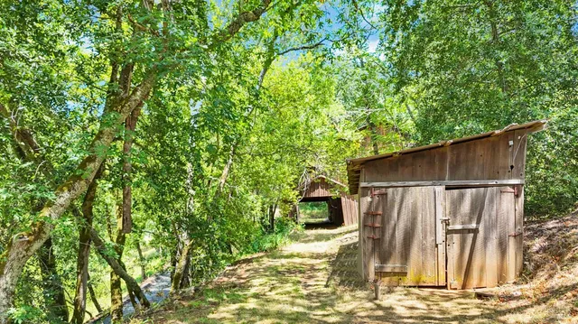 $1,795,500 | 2400 Nelligan Road, Glen Ellen, CA 95442