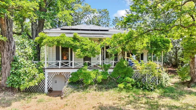 $1,795,500 | 2400 Nelligan Road, Glen Ellen, CA 95442