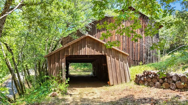 $1,795,500 | 2400 Nelligan Road, Glen Ellen, CA 95442