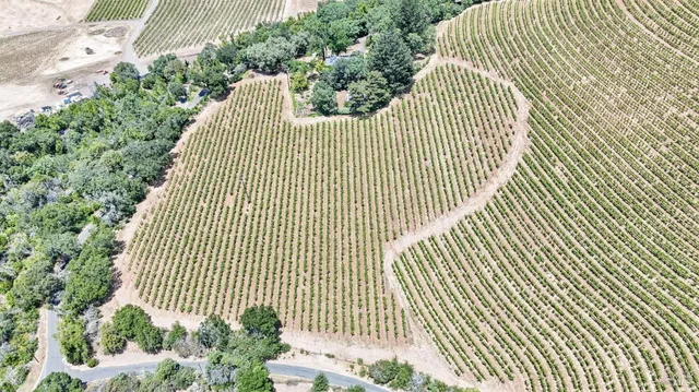 $1,795,500 | 2400 Nelligan Road, Glen Ellen, CA 95442