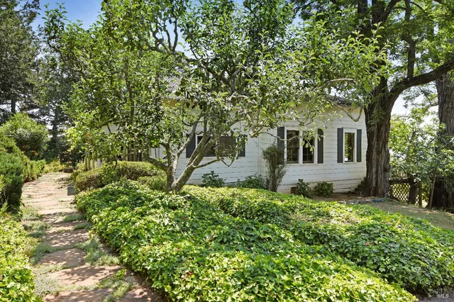 $1,795,500 | 2400 Nelligan Road, Glen Ellen, CA 95442