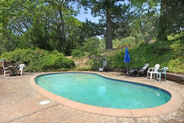 $1,795,500 | 2400 Nelligan Road, Glen Ellen, CA 95442