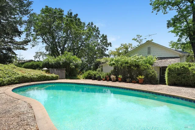 $1,795,500 | 2400 Nelligan Road, Glen Ellen, CA 95442