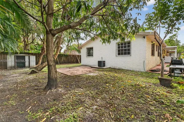 $3,200 | 3147 McDonald Street, Unit 2, Miami, FL 33133