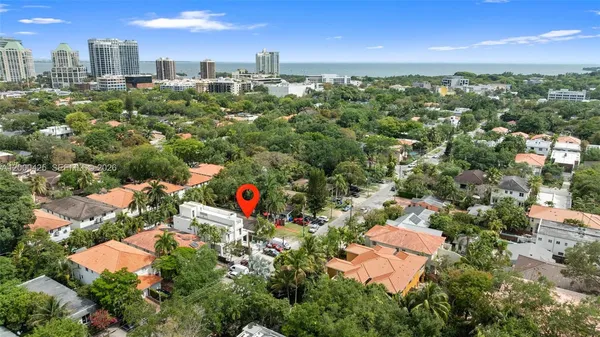 $3,200 | 3147 McDonald Street, Unit 2, Miami, FL 33133