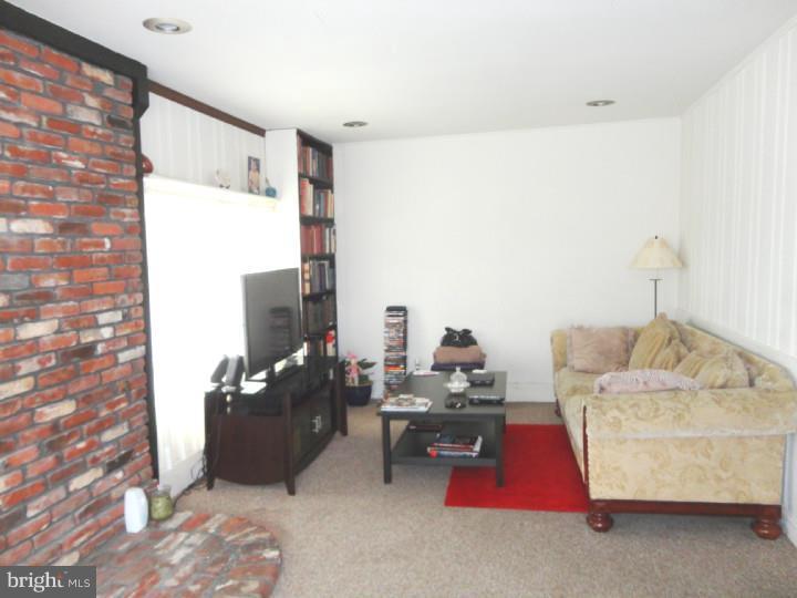 529 Clements Bridge Road Barrington, NJ 08007 - Photo 15 of 25 Gallery Image 15