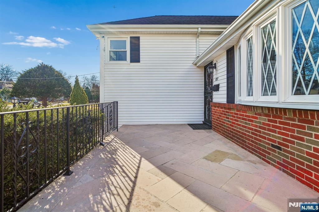 127 Village Circle West Paramus, NJ 07652 - Photo 4 of 46 a view of a balcony