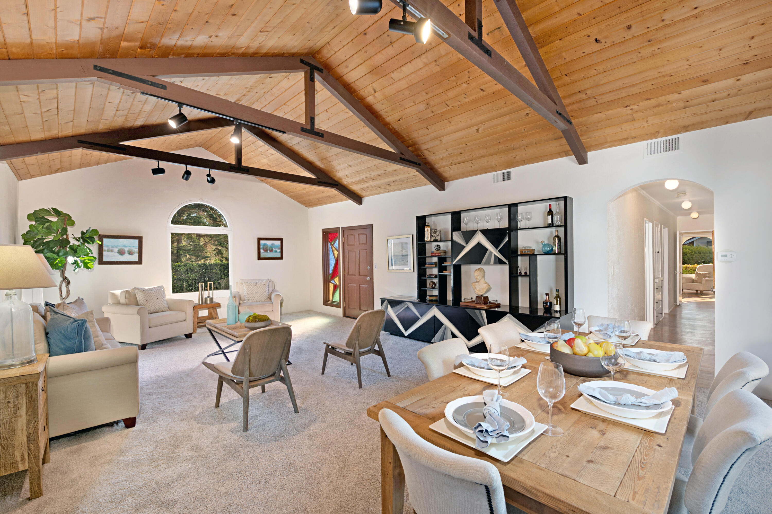 1434 School House Road Montecito, CA 93108 - Photo 6 of 19 Living Room