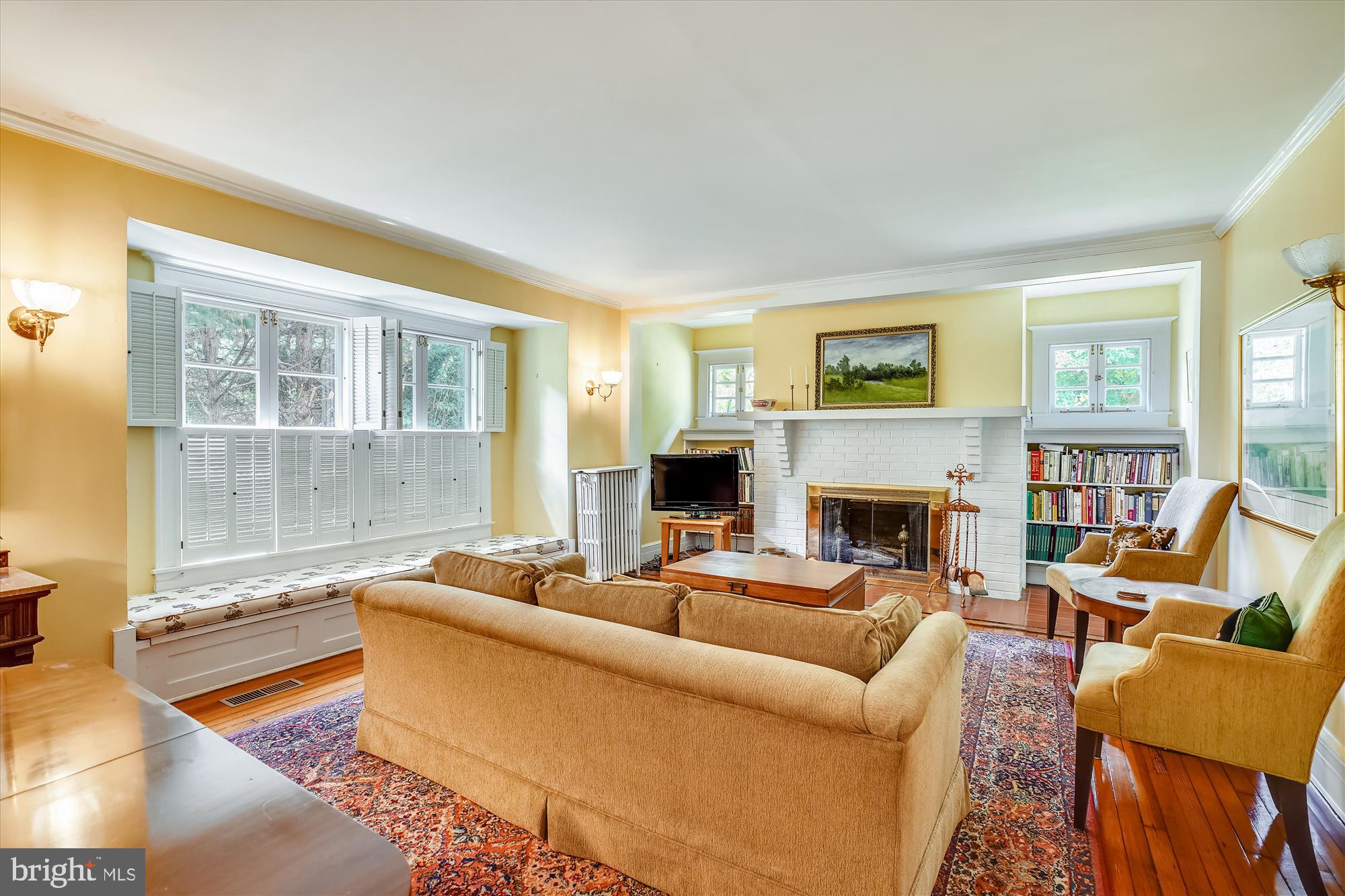 4902 Wilmslow Road Baltimore, MD 21210 - Photo 13 of 62 Living room