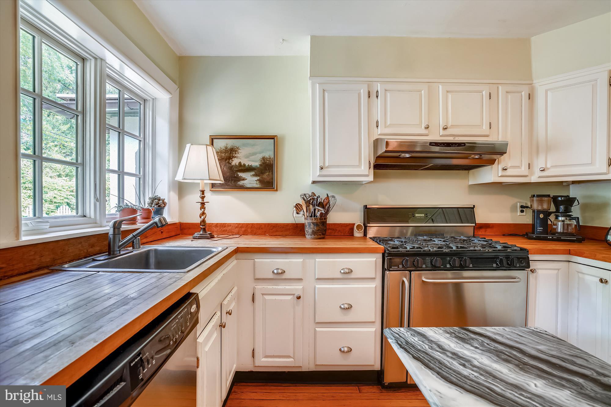 4902 Wilmslow Road Baltimore, MD 21210 - Photo 20 of 62 Kitchen