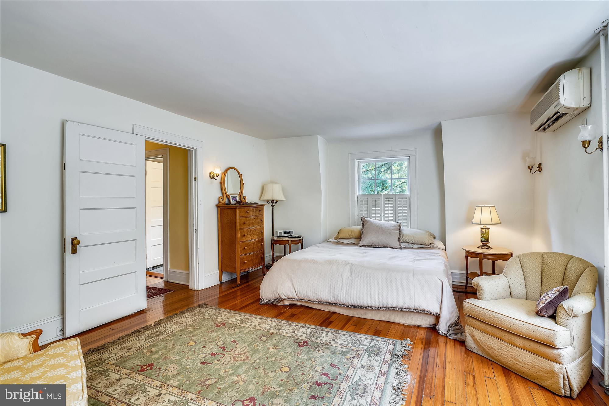 4902 Wilmslow Road Baltimore, MD 21210 - Photo 28 of 62 Primary bedroom