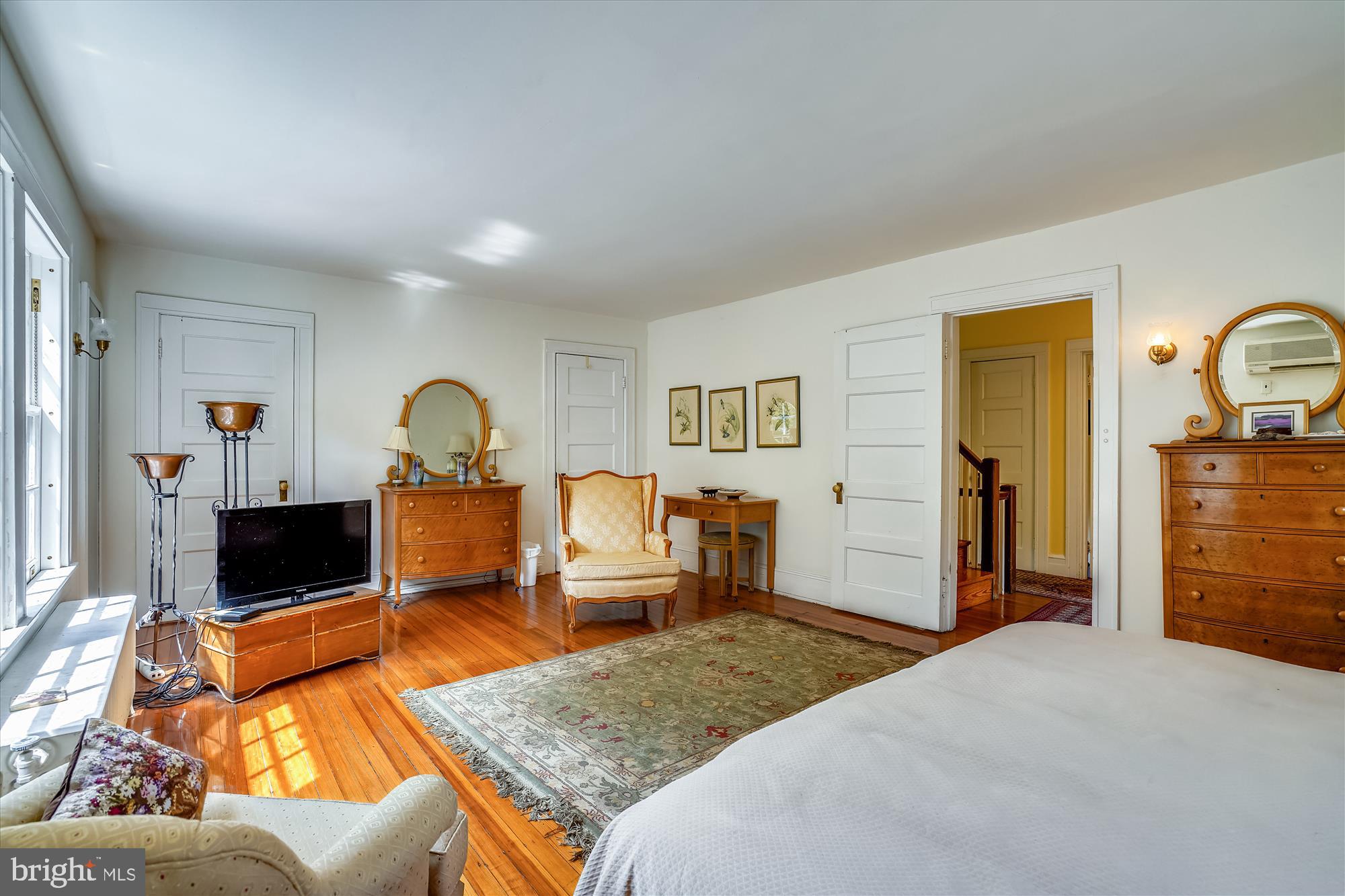 4902 Wilmslow Road Baltimore, MD 21210 - Photo 29 of 62 Primary bedroom