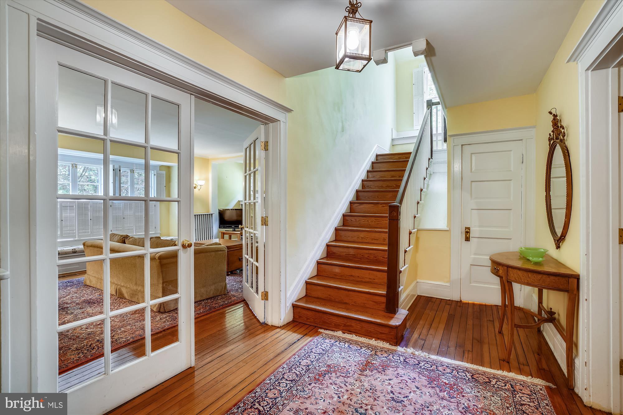 4902 Wilmslow Road Baltimore, MD 21210 - Photo 8 of 62 Foyer