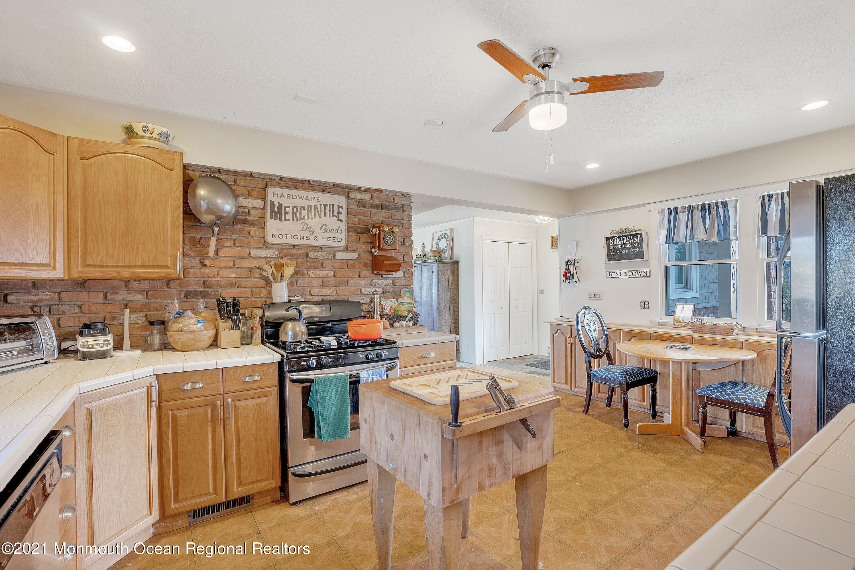 3705 River Road Point Pleasant, NJ 08742 - Photo 17 of 39 017_mjb01076