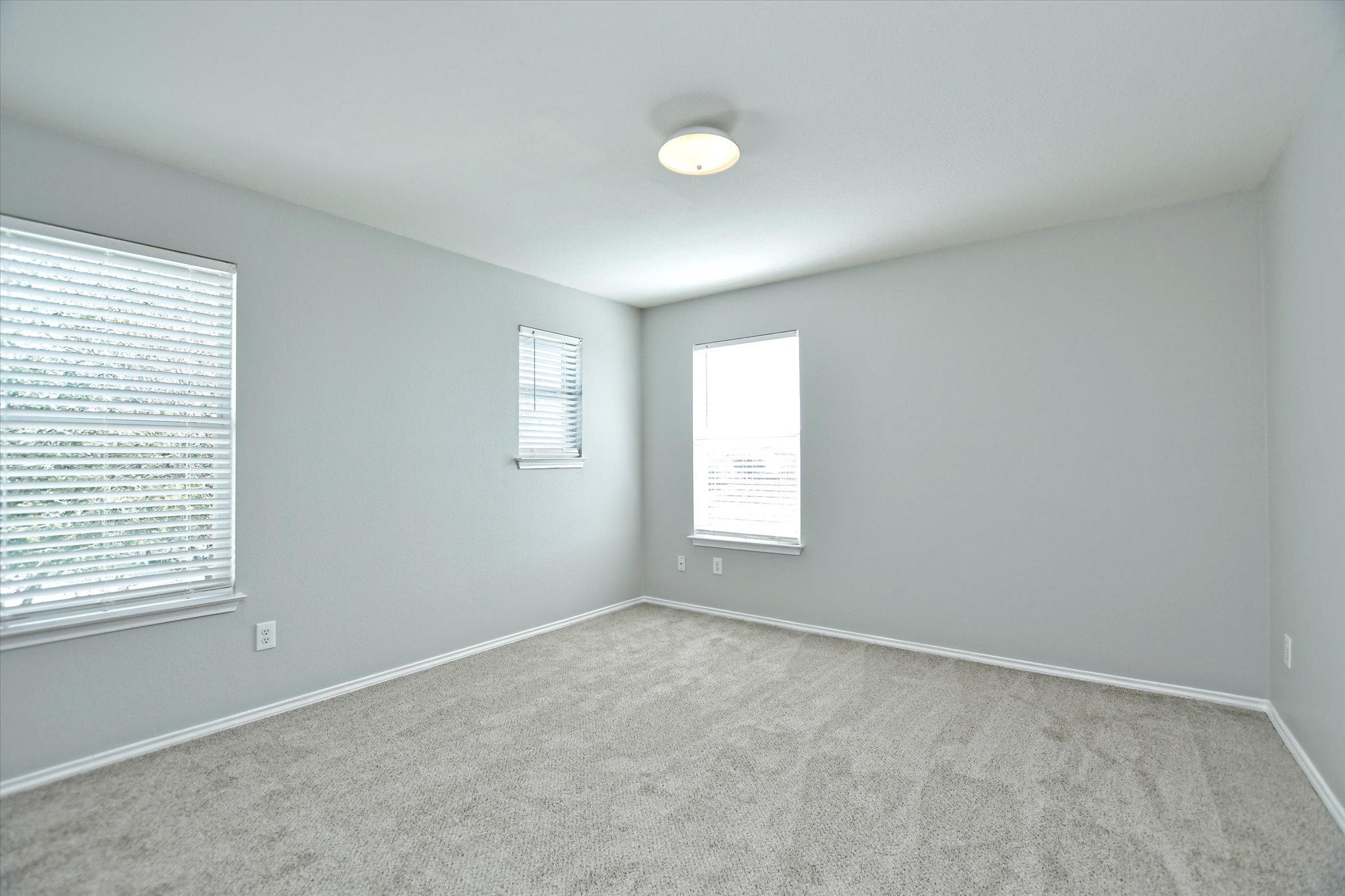 102 Blanco Woods Boulevard Elgin, TX 78621 - Photo 20 of 31 3rd bedroom