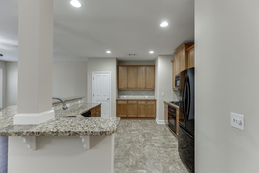 2370 Strand Avenue Lawrenceville, GA 30043 - Photo 6 of 52