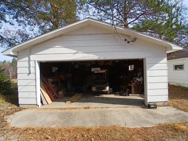 $325,000 | N10008 Parkway Road, Stephenson, WI 54114