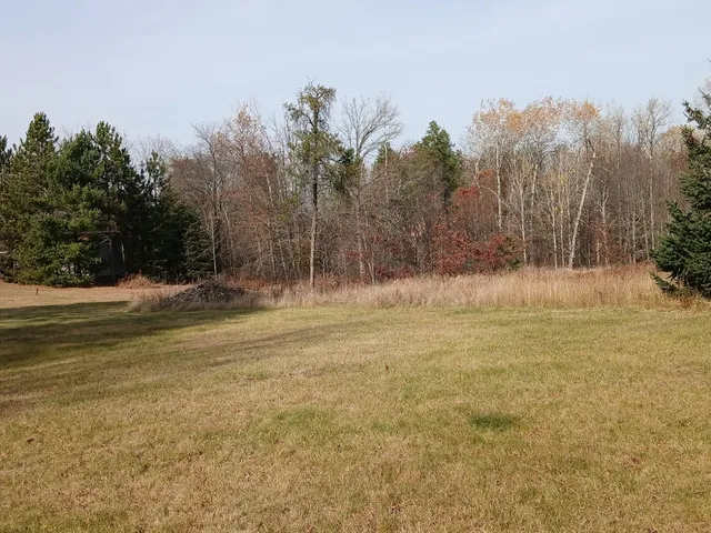 $325,000 | N10008 Parkway Road, Stephenson, WI 54114