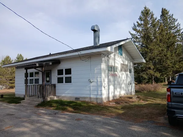 $325,000 | N10008 Parkway Road, Stephenson, WI 54114
