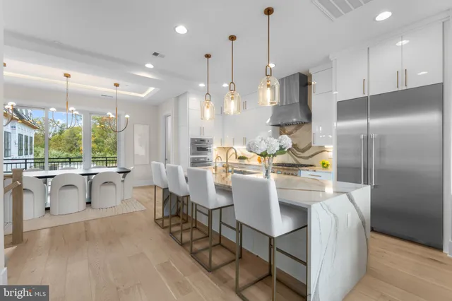 $2,790,000 | 7047 Liberty Lane, Unit 32, McLean, VA 22101