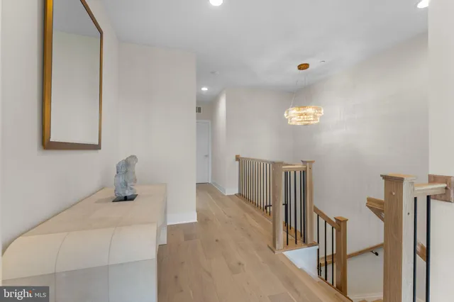 $2,790,000 | 7047 Liberty Lane, Unit 32, McLean, VA 22101