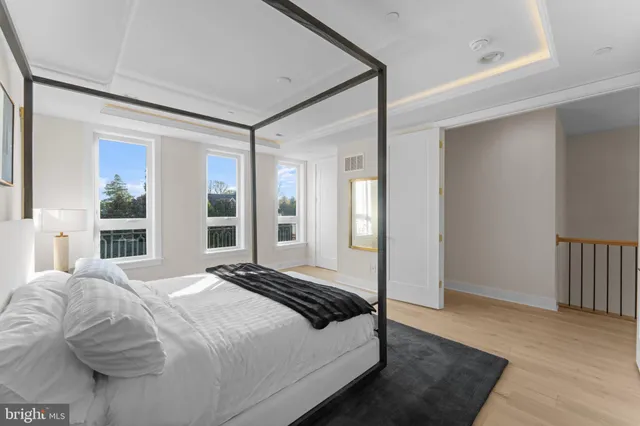 $2,790,000 | 7047 Liberty Lane, Unit 32, McLean, VA 22101