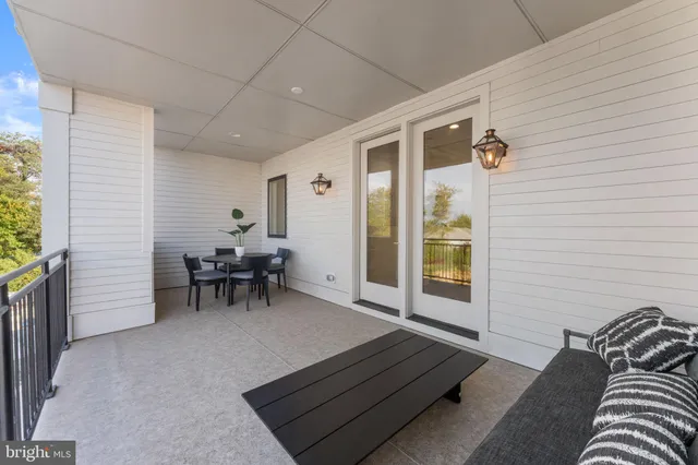 $2,790,000 | 7047 Liberty Lane, Unit 32, McLean, VA 22101