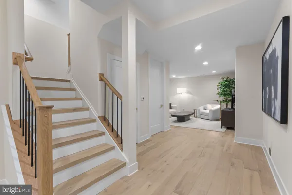 $2,790,000 | 7047 Liberty Lane, Unit 32, McLean, VA 22101