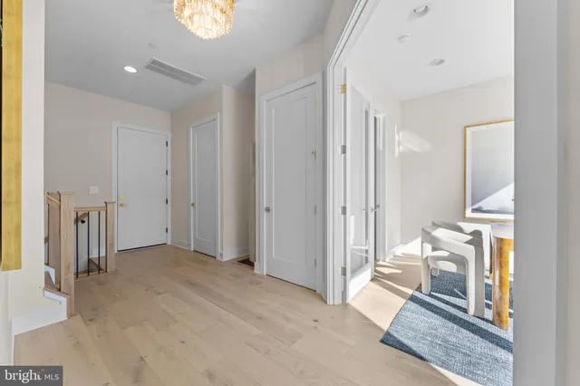 $2,790,000 | 7047 Liberty Lane, Unit 32, McLean, VA 22101