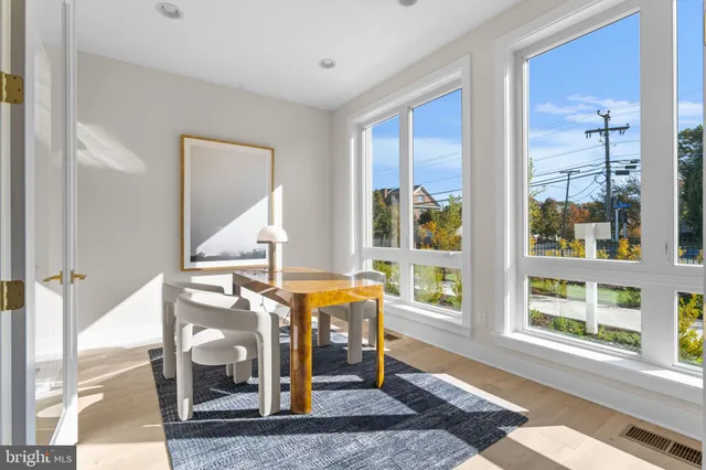 $2,790,000 | 7047 Liberty Lane, Unit 32, McLean, VA 22101