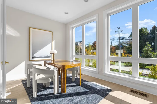 $2,790,000 | 7047 Liberty Lane, Unit 32, McLean, VA 22101