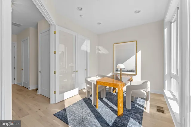 $2,790,000 | 7047 Liberty Lane, Unit 32, McLean, VA 22101