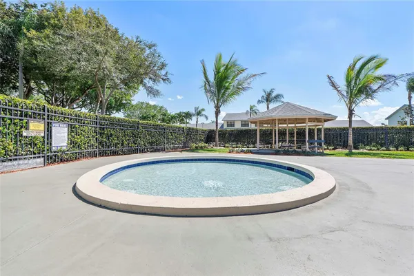 $393,900 | 9149 Southwest 21st Court, Unit F, Boca Raton, FL 33428