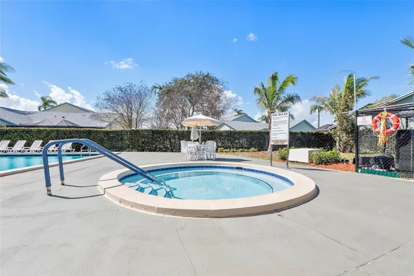 $393,900 | 9149 Southwest 21st Court, Unit F, Boca Raton, FL 33428
