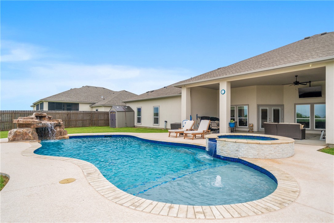 4041 Ranch Lake Drive Corpus Christi, TX 78413 - Photo 32 of 40