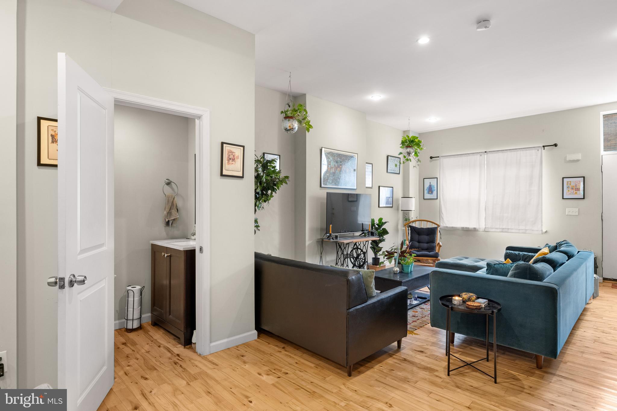 1439 West Ritner Street Philadelphia, PA 19145 - Photo 6 of 29 Gallery Image 6