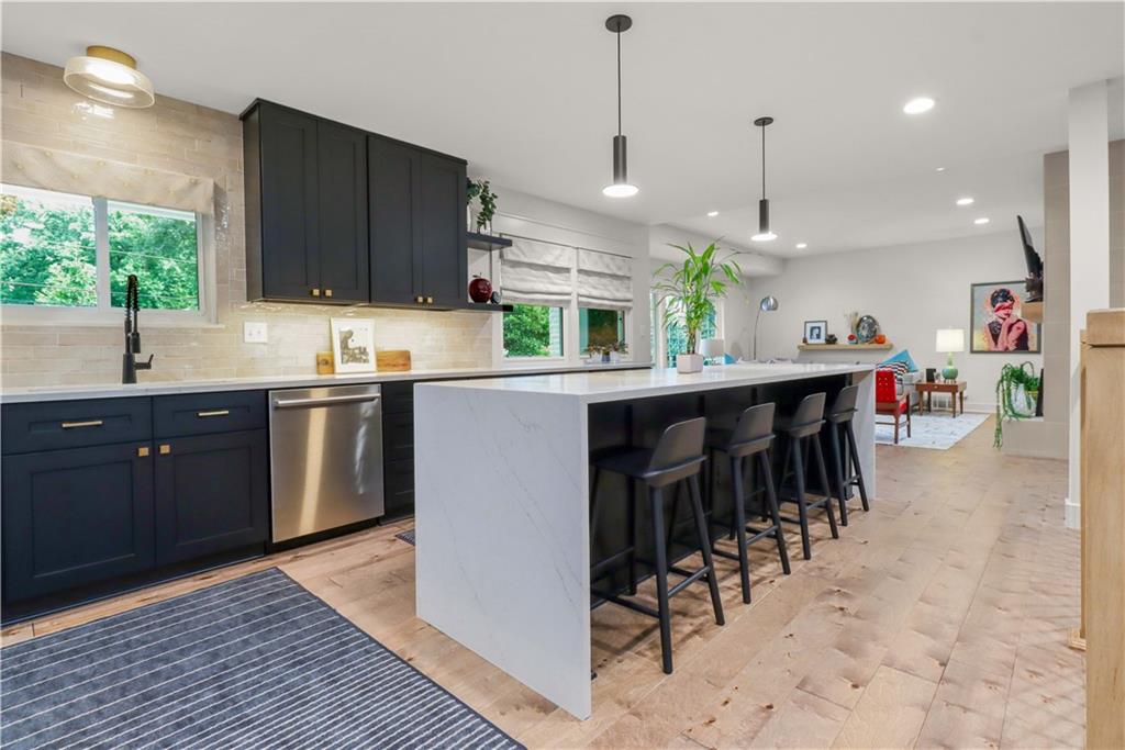 9825 Overbrook Road Leawood, KS 66206 - Photo 13 of 57 Gallery Image 13