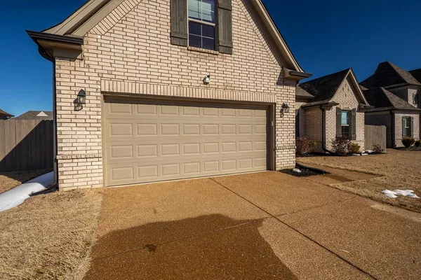 $355,000 | 95 Chesnut Rdg Drive, Oakland, TN 38060