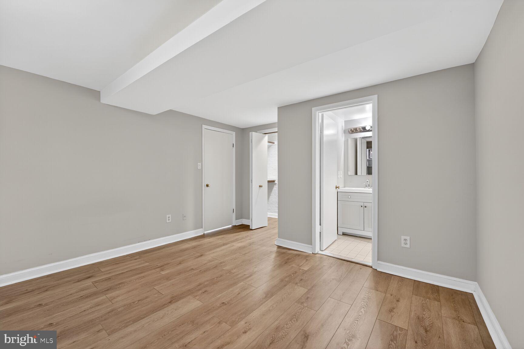 2007 Kalorama Road Northwest, Unit B Washington, DC 20009 - Photo 13 of 17